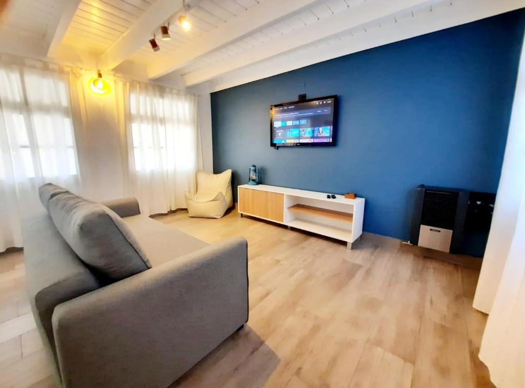 Rentahouse-smandes Casa con arroyo