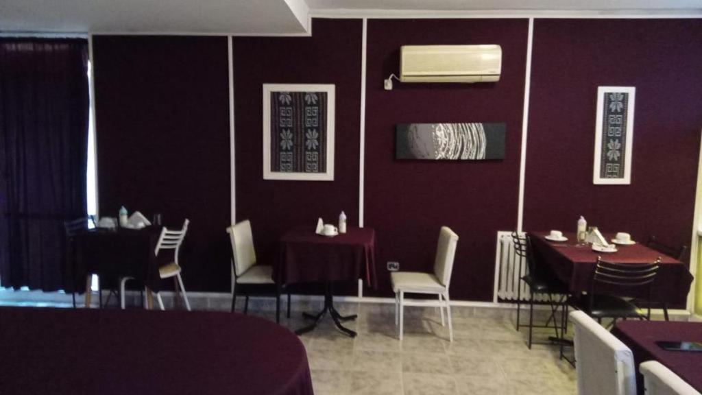 cronos hotel