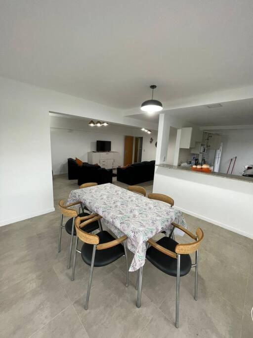 Departamento en Victoria con pileta para maximo 6 pasajeros